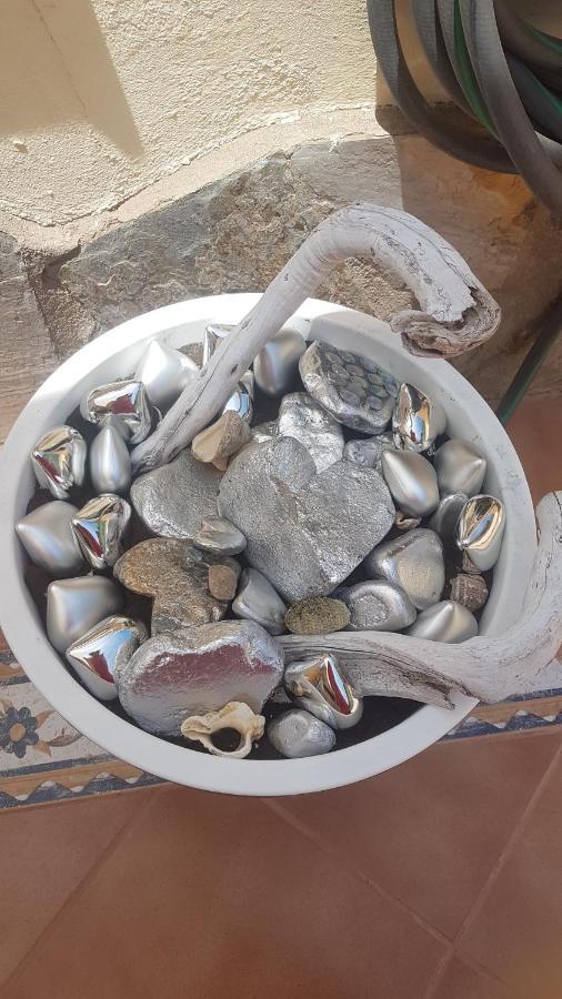 La Casita Del Corazon Panzió Castillo del Romeral Kültér fotó